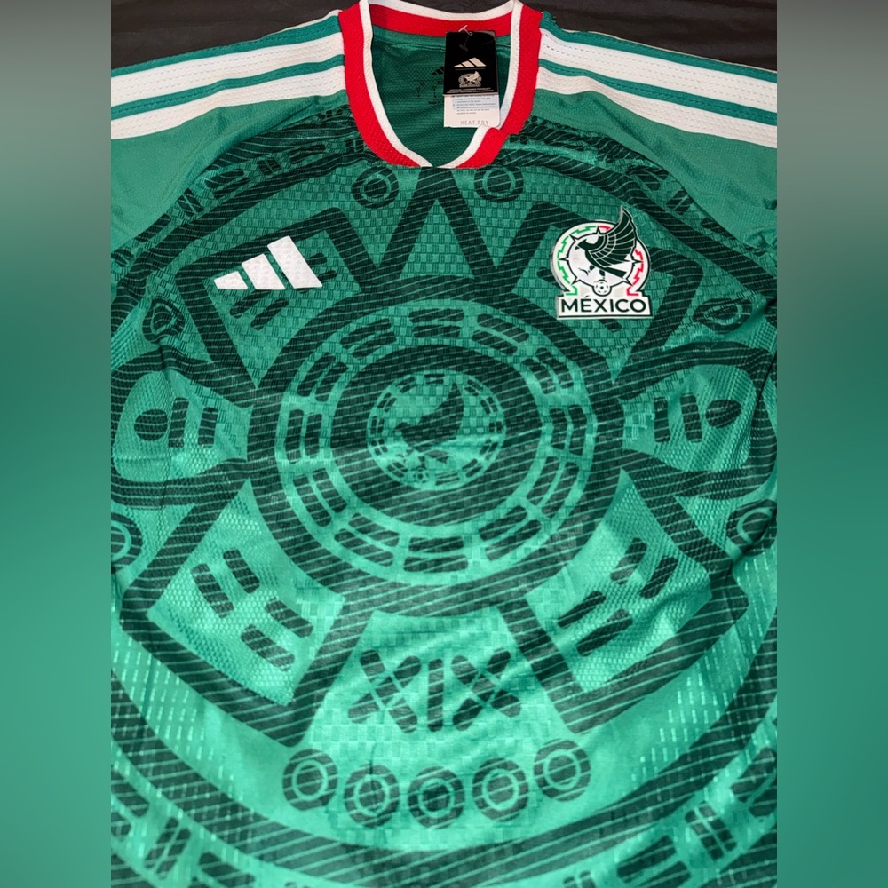 Mexico 2026 World Cup Jersey - Picture 3 of 5